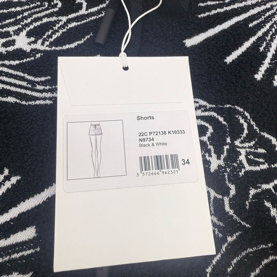 CHANEL Shorts 全新和有吊牌-4