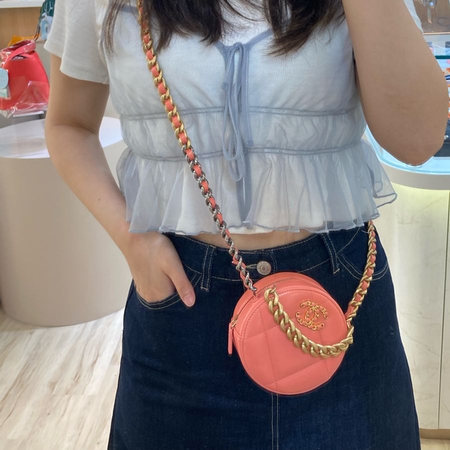 香奈兒CC19粉紅色小圓型鏈條包 CC19 Clutch With Chain Bag-1