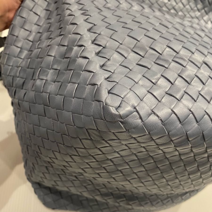 Bottega Veneta立方體單肩包 霧霾藍-9