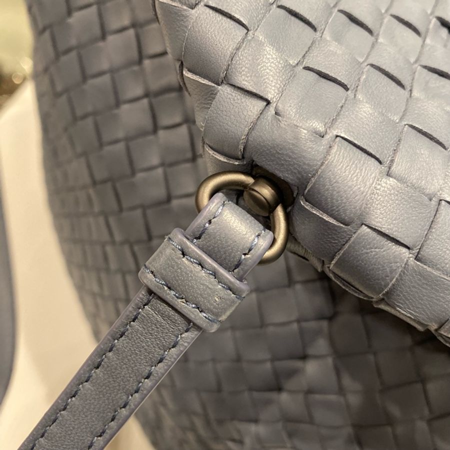Bottega Veneta立方體單肩包 霧霾藍-17