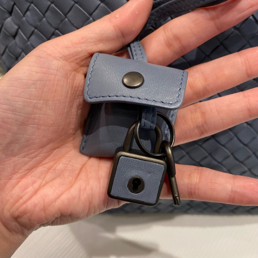 Bottega Veneta立方體單肩包 霧霾藍-18
