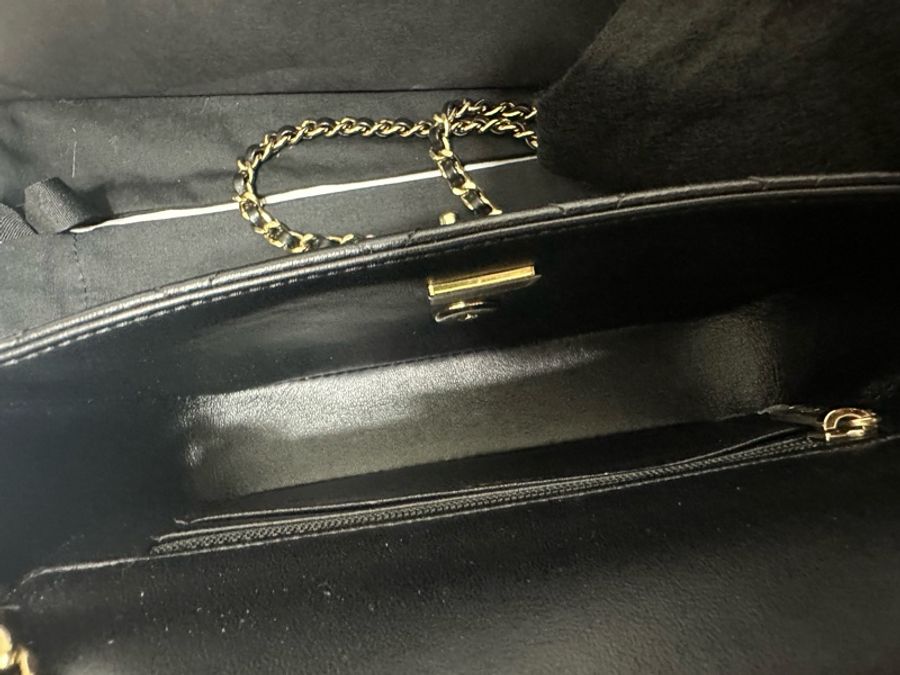 Chanel CF18 黑金小羊皮-17