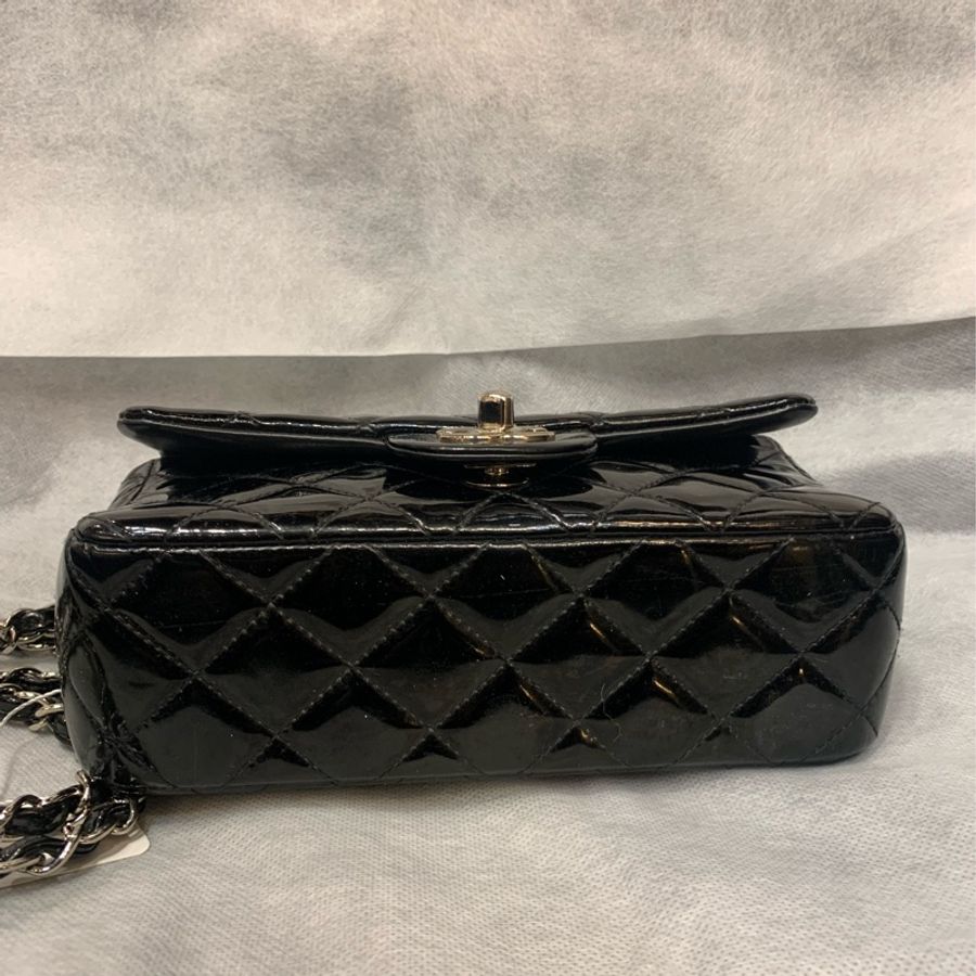 Chanel Classic 20cm-4