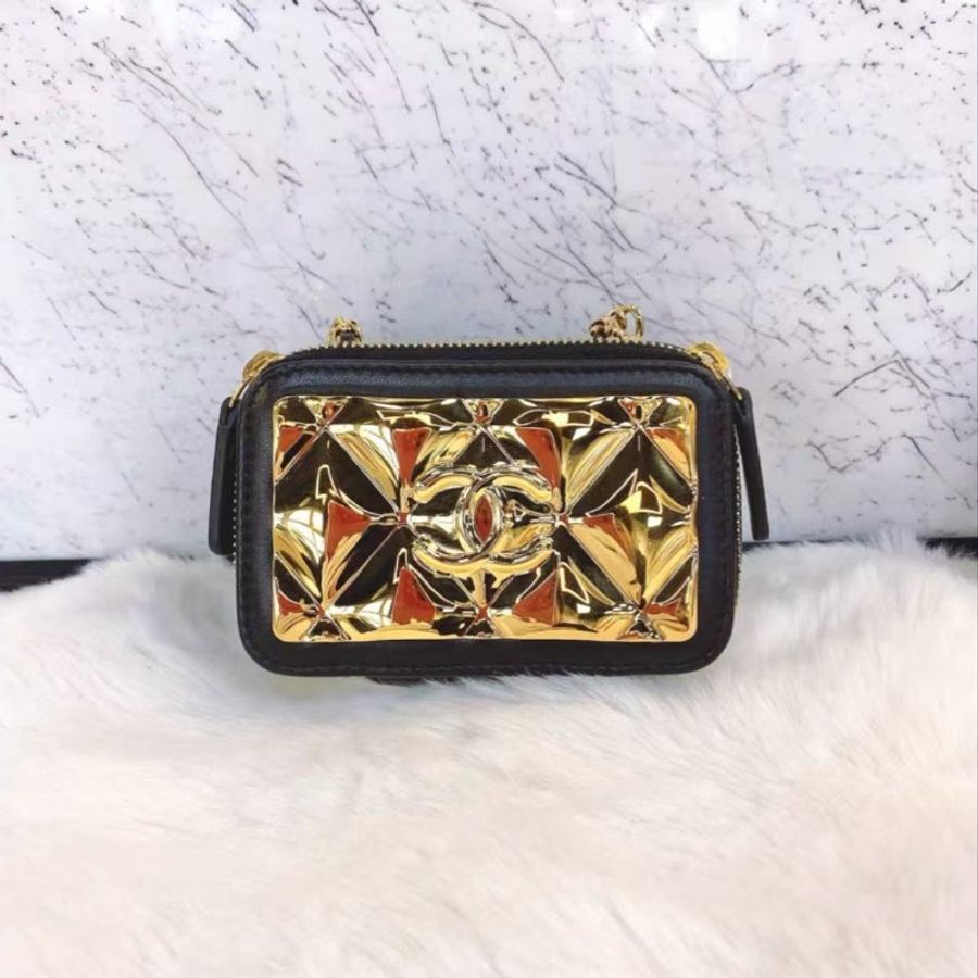 Chanel 21K 鏡面mini 黑金相機包 11*7 全新配件保卡塵袋盒子-1