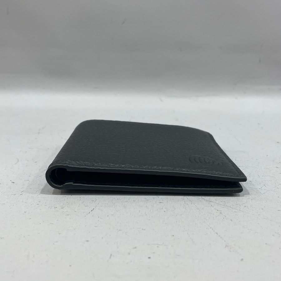Gucci 795323黑牛皮壓紋小logo對開短夾-4