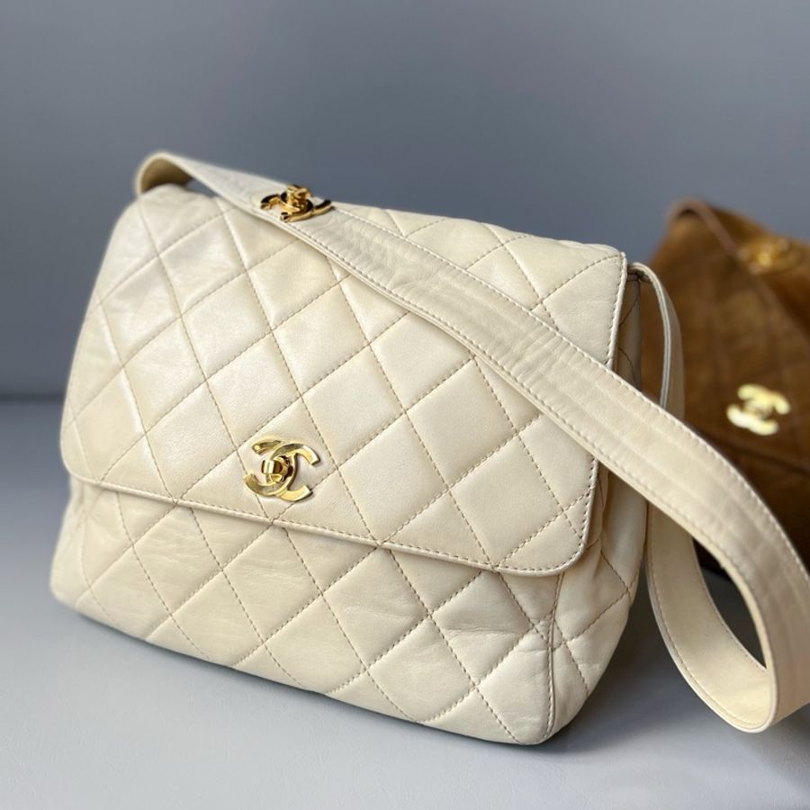 Vintage Chanel Leather shoulder bag 中古香奈兒雙CC學院風肩背包-1