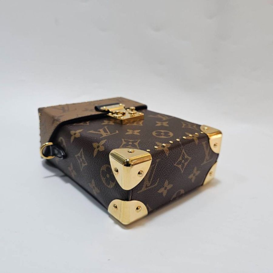 LV 原花雙色Camera Box金釦下蓋雙鏈手提斜背包硬箱手機包M82465-4