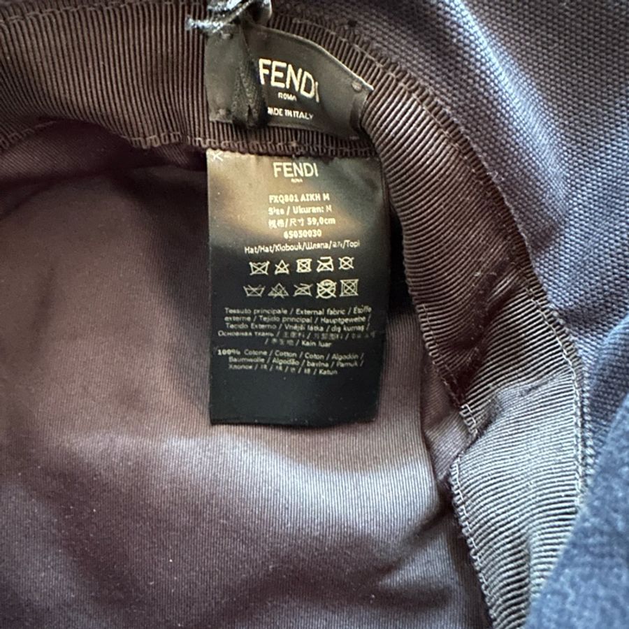 FENDI bucket hat size M-9