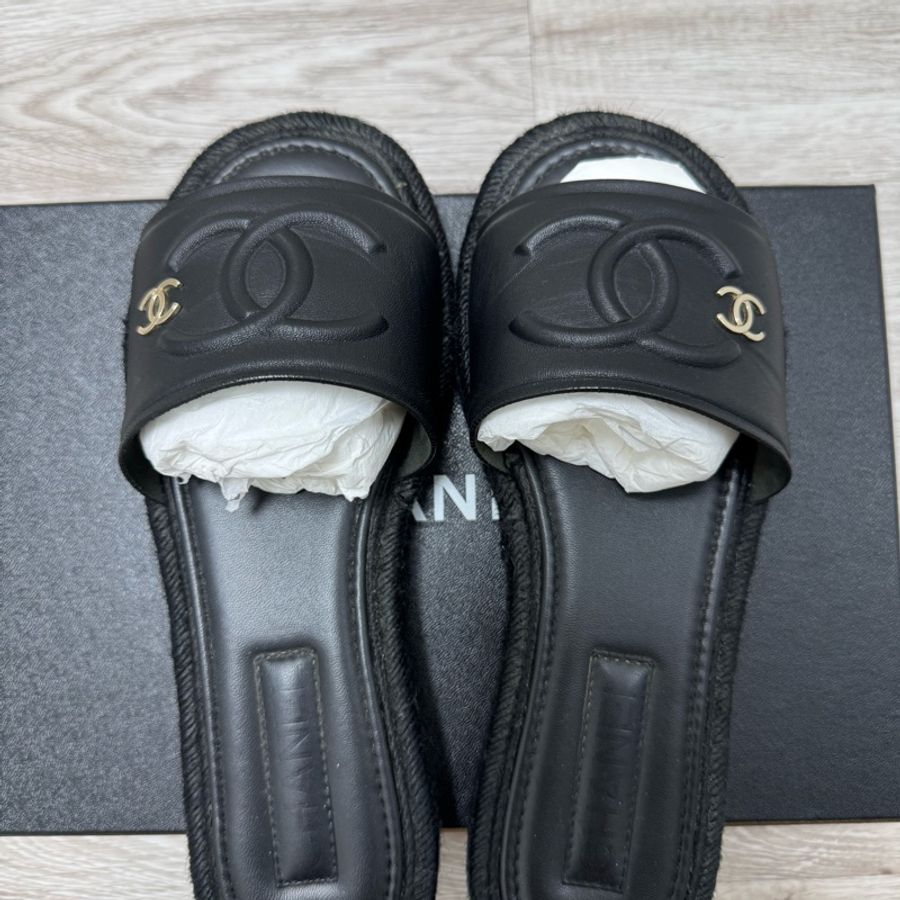 Chanel 香奈兒 23C羊皮拖鞋 尺寸39-1