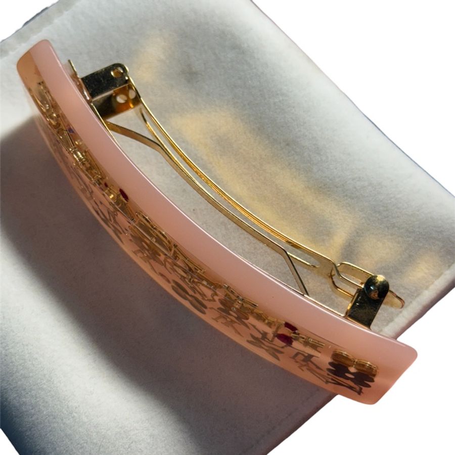 🎀Louis Vuitton *近新品正面無任何刮傷*LV稀有皮粉色髮夾|經典花紋✦fufu style 精品✦ 氣質感|手鏈.手環-3