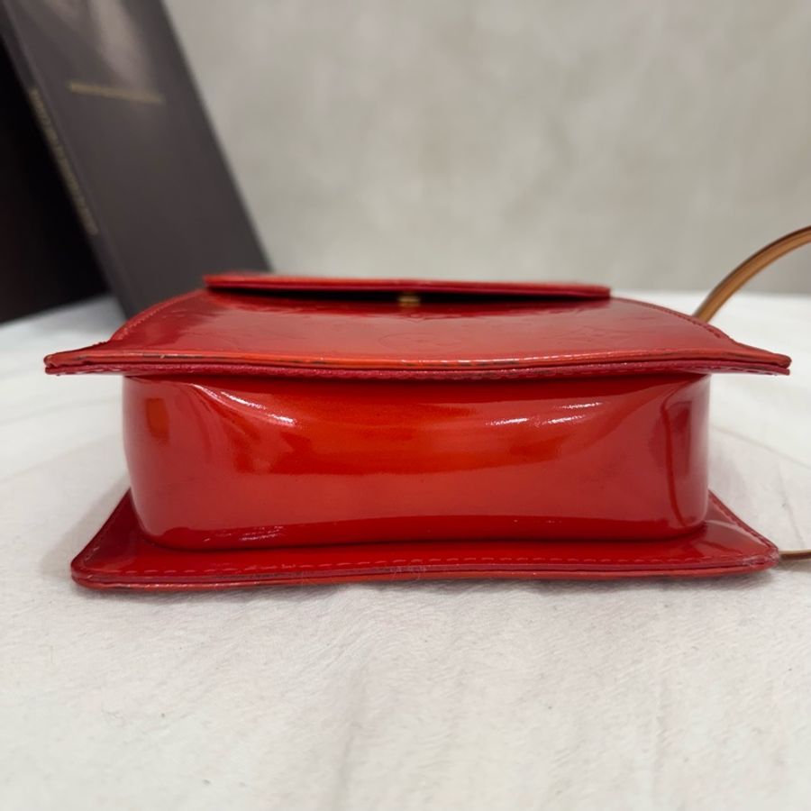 Louis Vuitton 漆皮紅色相機包-5