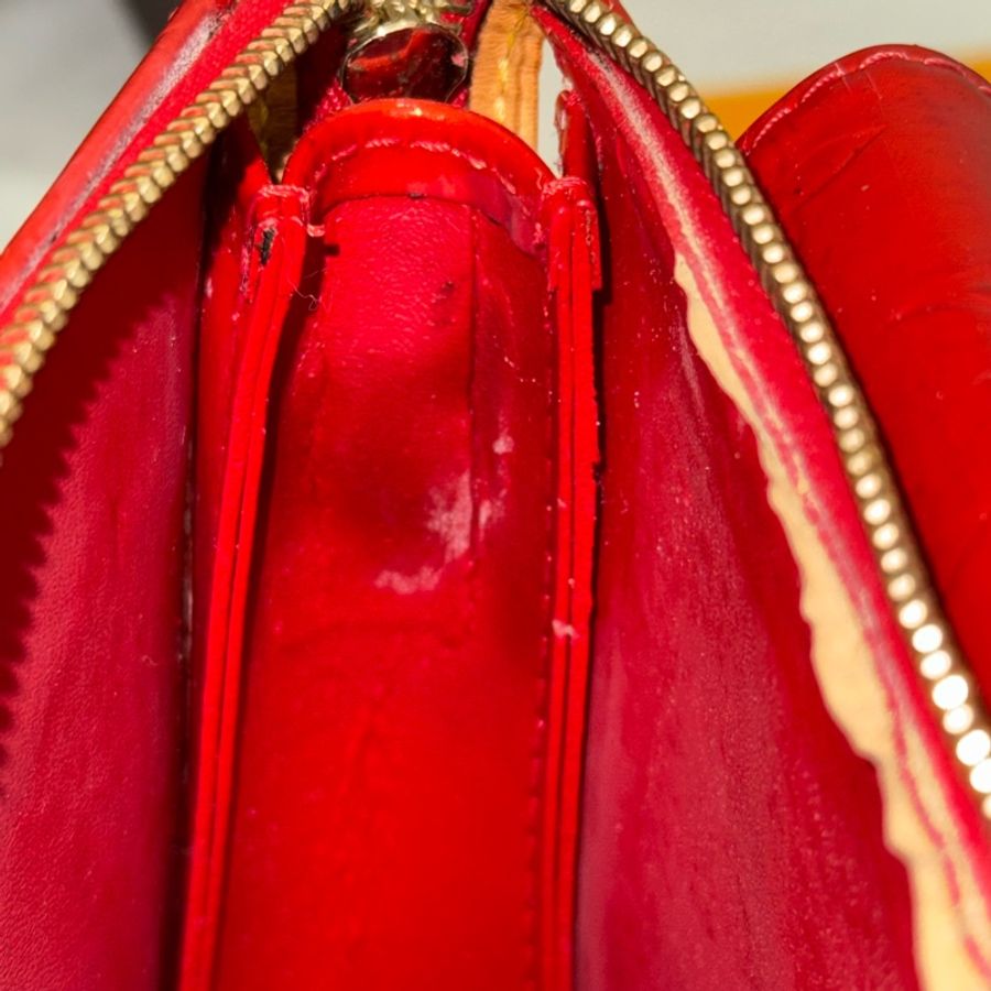 Louis Vuitton 漆皮紅色相機包-18