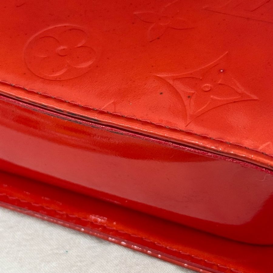 Louis Vuitton 漆皮紅色相機包-37