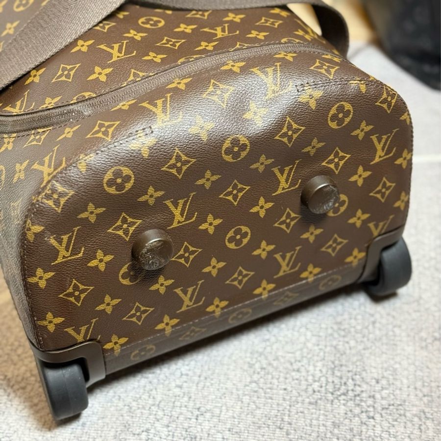(停產系列 稀有釋出)Lv horizon soft duffle 行李箱-11