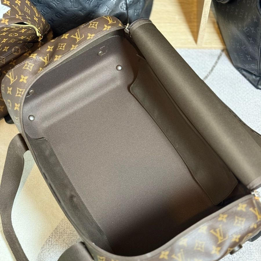 (停產系列 稀有釋出)Lv horizon soft duffle 行李箱-12