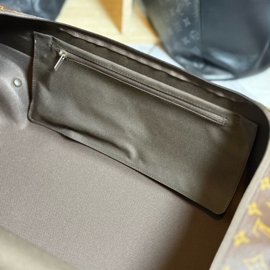 (停產系列 稀有釋出)Lv horizon soft duffle 行李箱-16