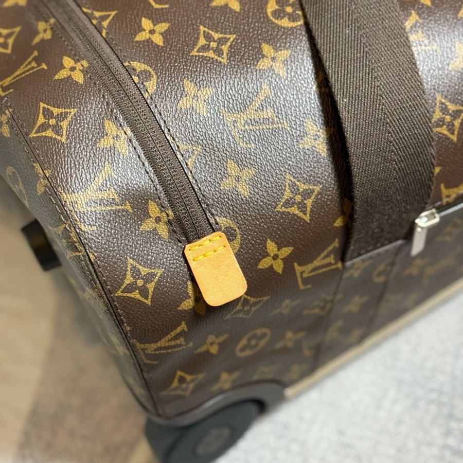 (停產系列 稀有釋出)Lv horizon soft duffle 行李箱-18