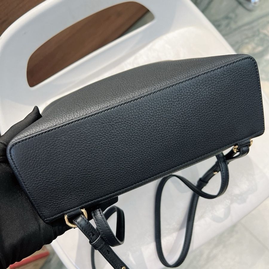 Loro Piana LP23.5 黑色後背包-5