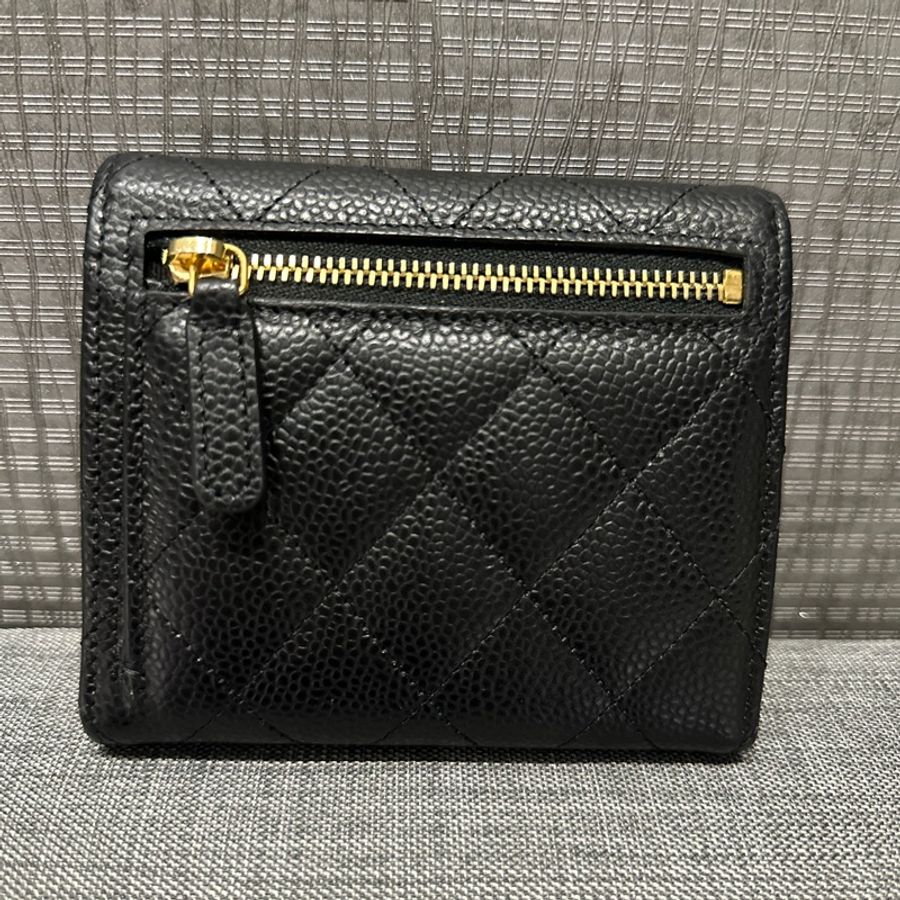 全新 CHANEL 香奈兒黑金 經典 CF 黑色 短夾 皮夾 錢包 三折 正品 全配 防刮 牛皮 荔枝紋 荔枝-6