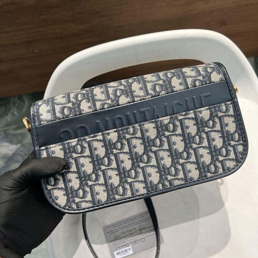 Dior Montaigne Avenue-1