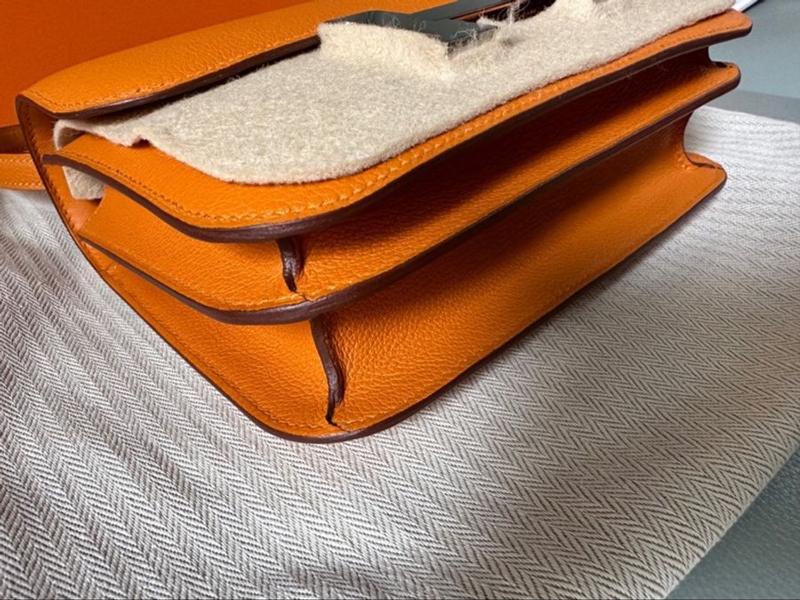 Hermes 愛馬仕康康19,E皮C刻橙黃色銀扣,98新。-2