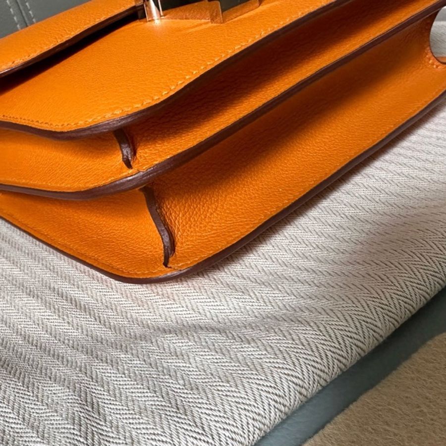Hermes 愛馬仕康康19,E皮C刻橙黃色銀扣,98新。-5