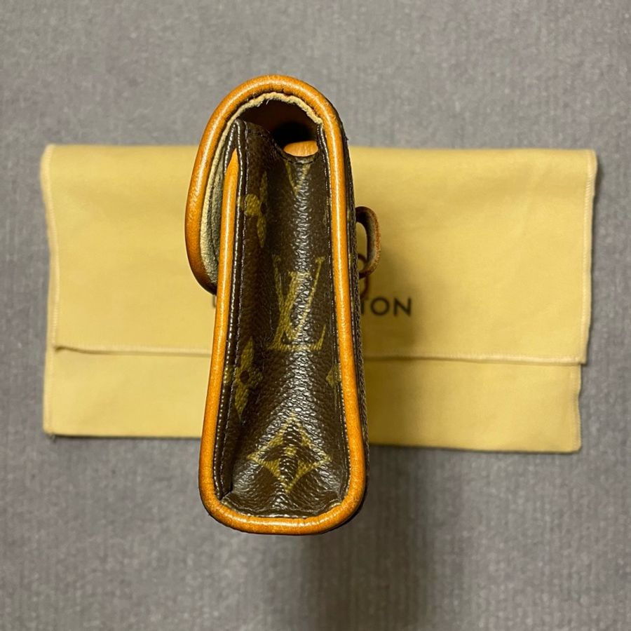 LV Louis Vuitton Monogram Belt Bag 腰包-8