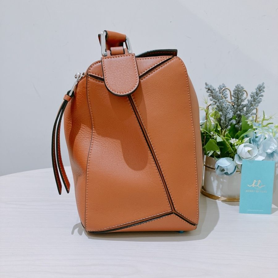 TK1667 Loewe 羅意威大號經典砌圖款肩帶包包Puzzle Large Shoulder Bag-3