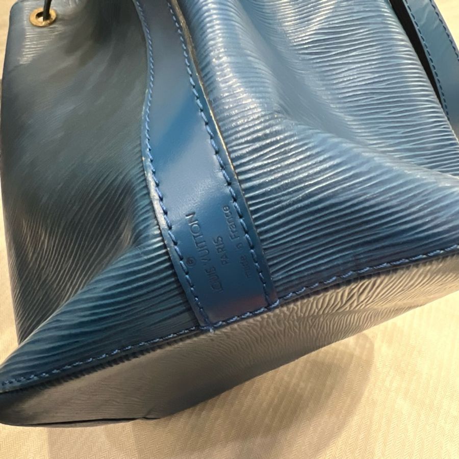 Louis Vuitton LV epi 水波紋 水桶包 藍-23