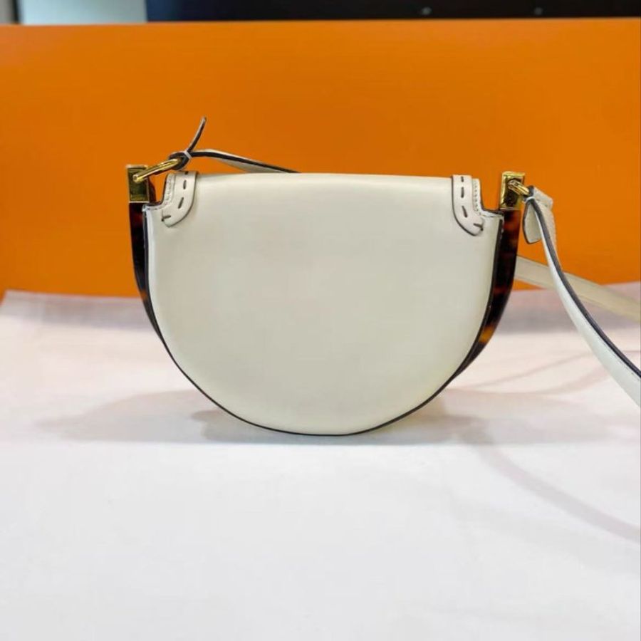 Fendi Moonlight系列 半月形全皮馬鞍包琥珀白巧克力17×13cm 98新 配件塵袋-6