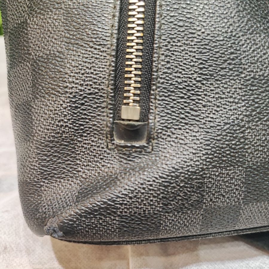 Louis Vuitton Mick Crossbody MM-15