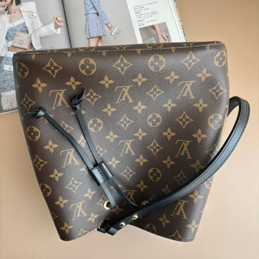 ::LOUIS VUITTON:: M44020 NéoNoé MM 花紋黑色邊水桶肩背斜背包-0