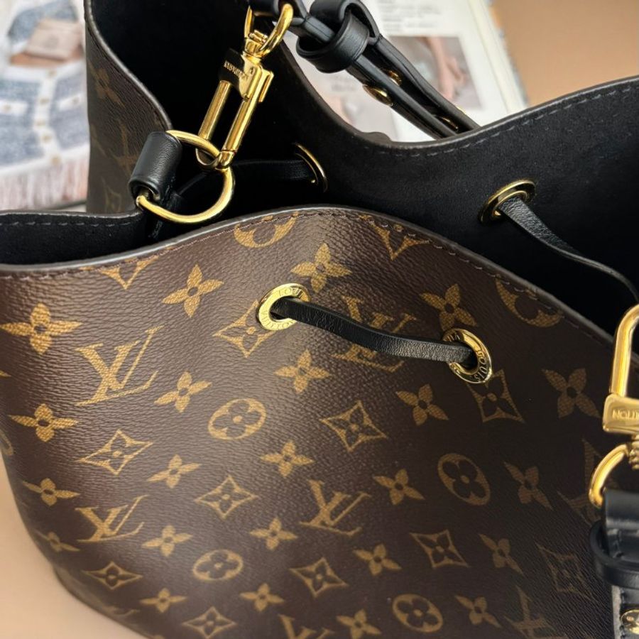 ::LOUIS VUITTON:: M44020 NéoNoé MM 花紋黑色邊水桶肩背斜背包-1