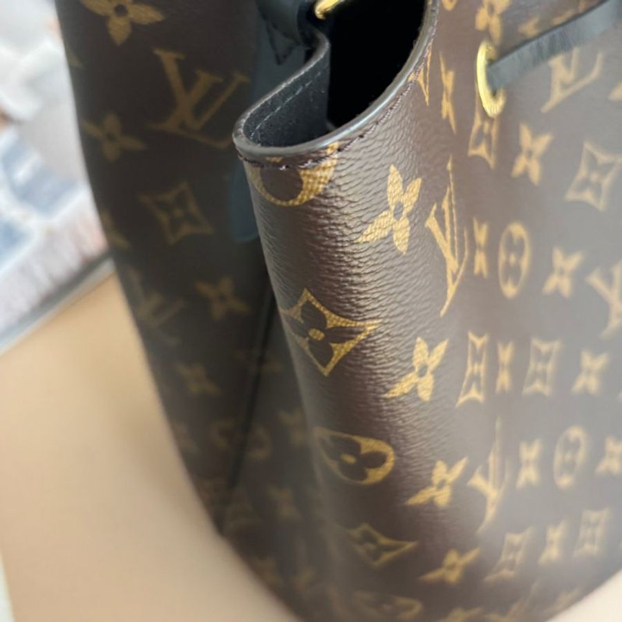 ::LOUIS VUITTON:: M44020 NéoNoé MM 花紋黑色邊水桶肩背斜背包-4