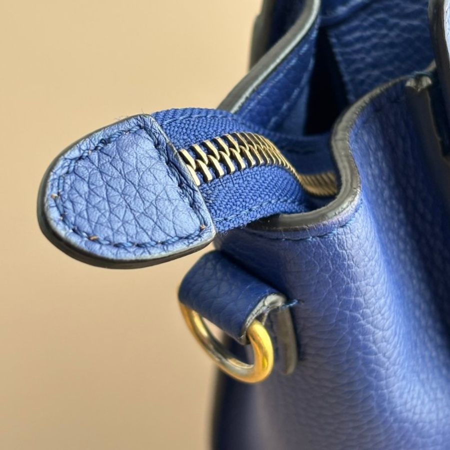 ::CELINE:: LUGGAGE Nano 藍色小牛皮手提斜背包 囧包-17