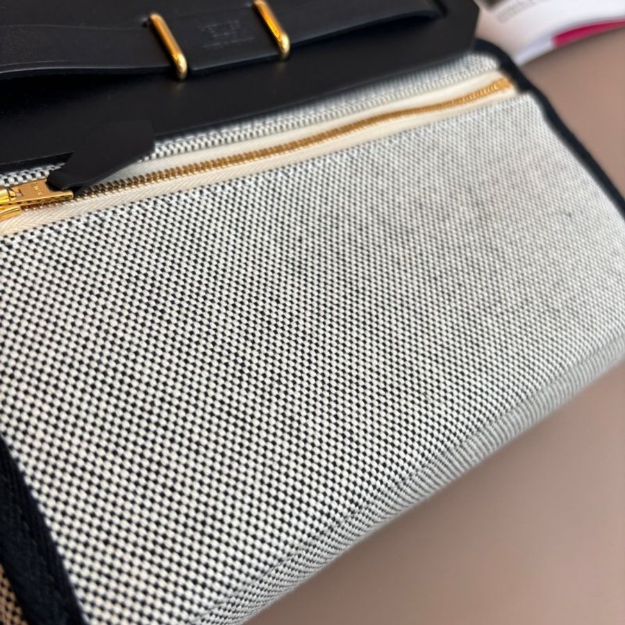 ::HERMES:: 愛馬仕 W刻MINI HERBAG 帆布黑皮革金釦斜背包-23