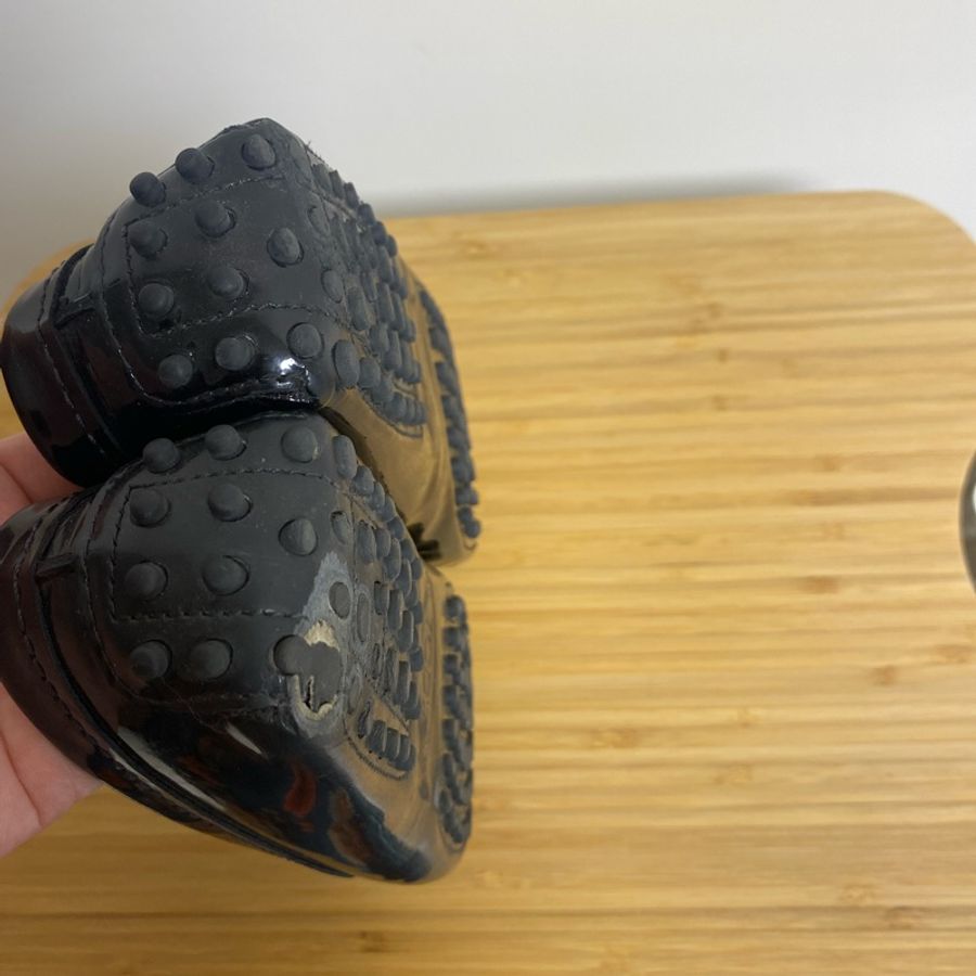 TOD’S Gommino Shoes 黑色漆皮豆豆鞋 35.5號（二手）-19