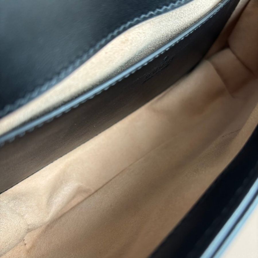 限時出清特價 ::GUCCI:: 446744 黑色MARMONT 22金鍊肩背斜背包-27