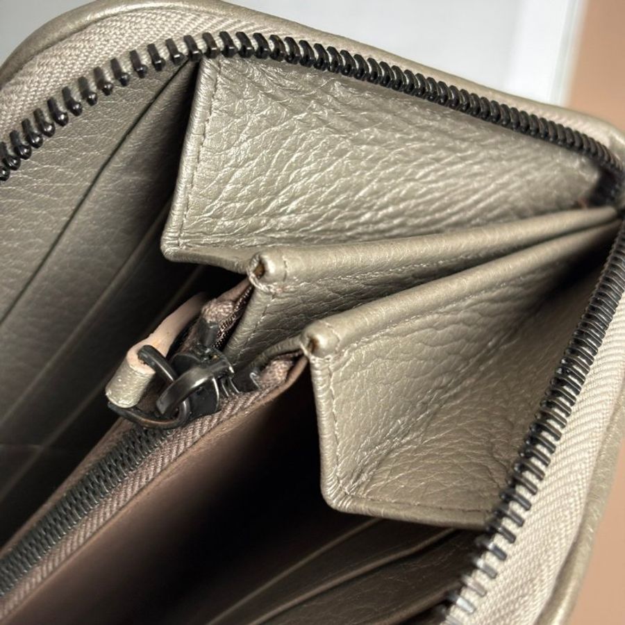 ::BOTTEGA VENETA:: BV 經典編織銀/灰色拉鍊長夾-39