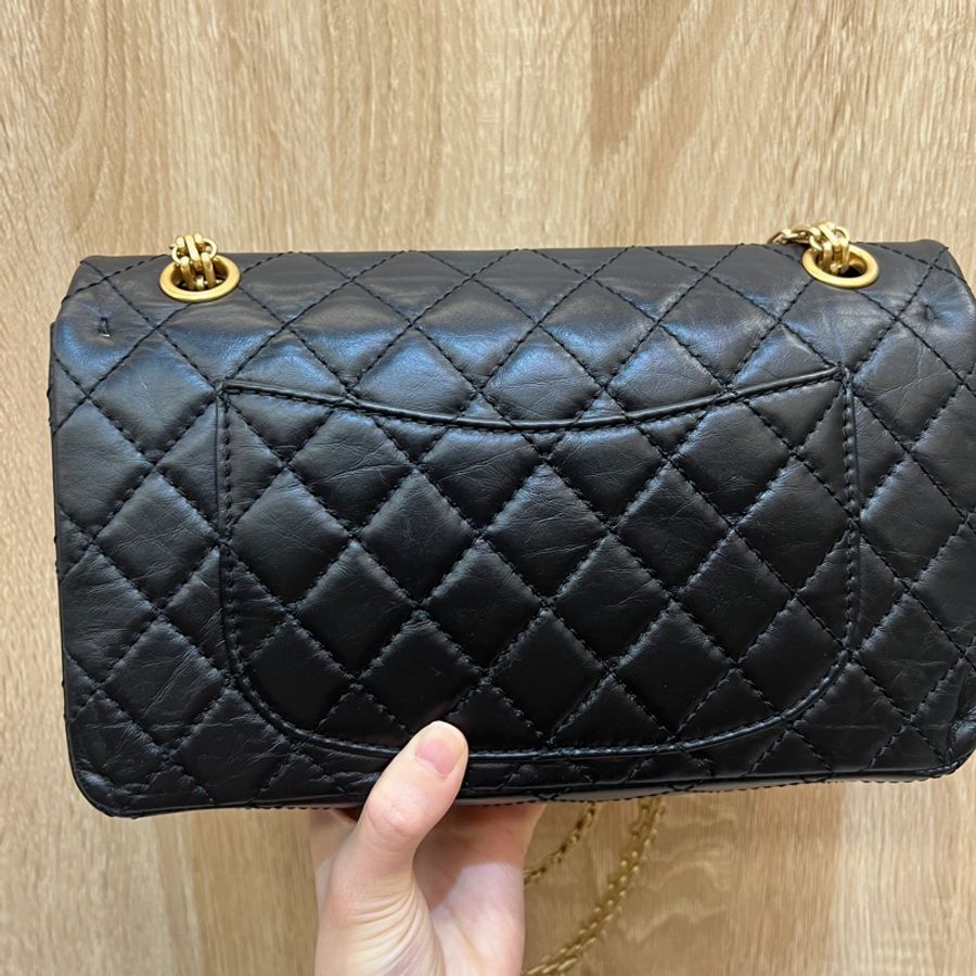 Chanel 黑復古小牛皮2.55霧金釦肩斜背包A37586-7