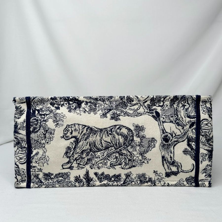 DIOR 中款Book Tote動物園托特包-10