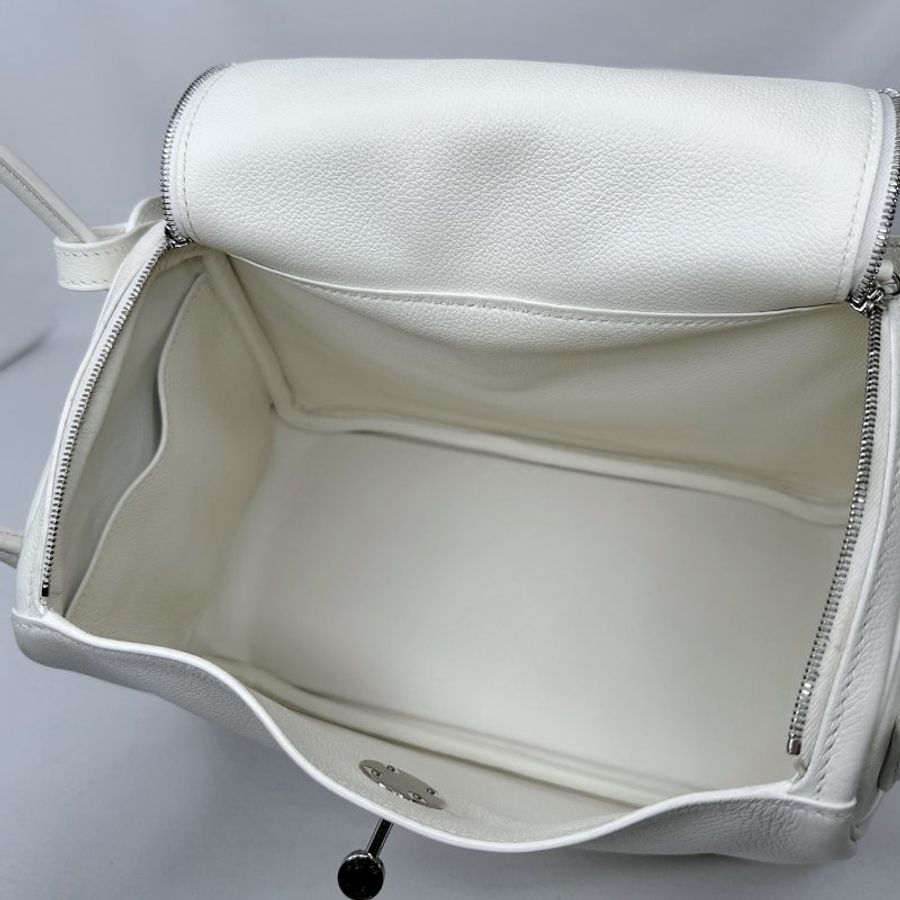 HERMES 白色Lindy 26-7