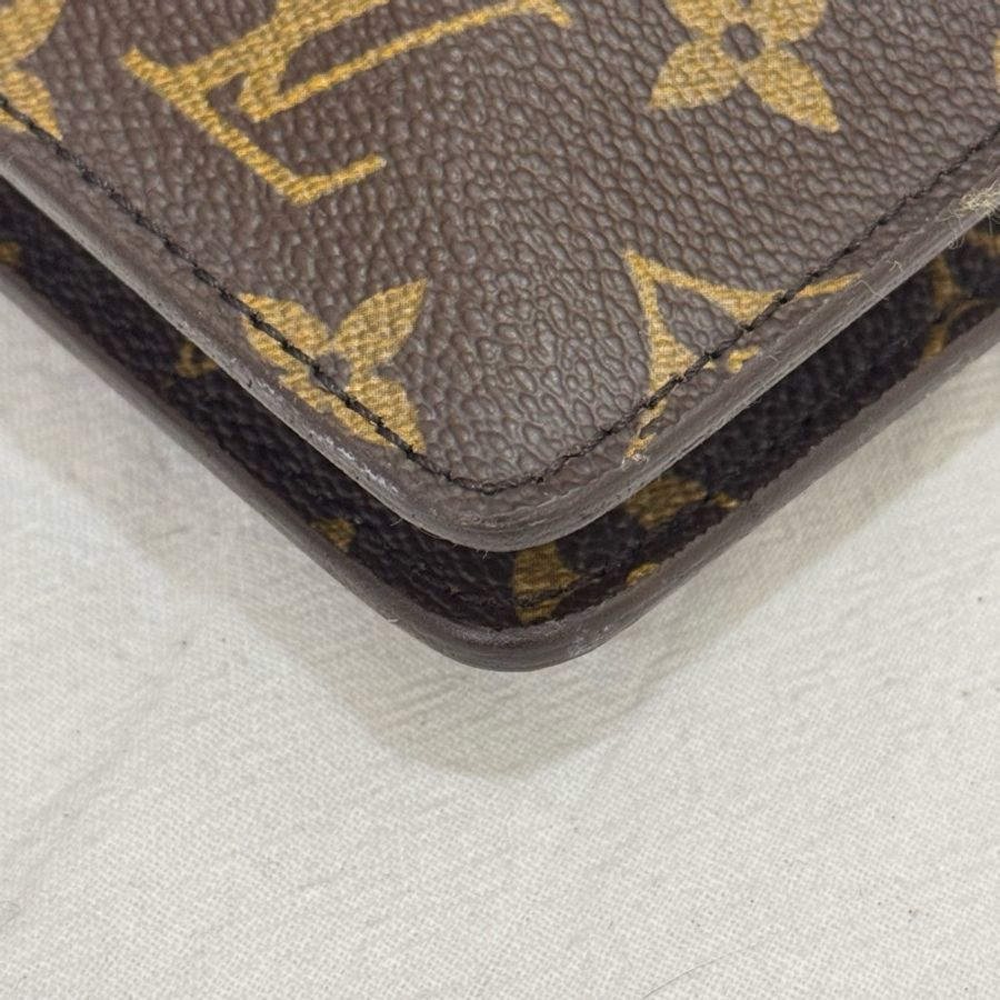 Louis Vuitton 雙面豆豆信封斜背包-9