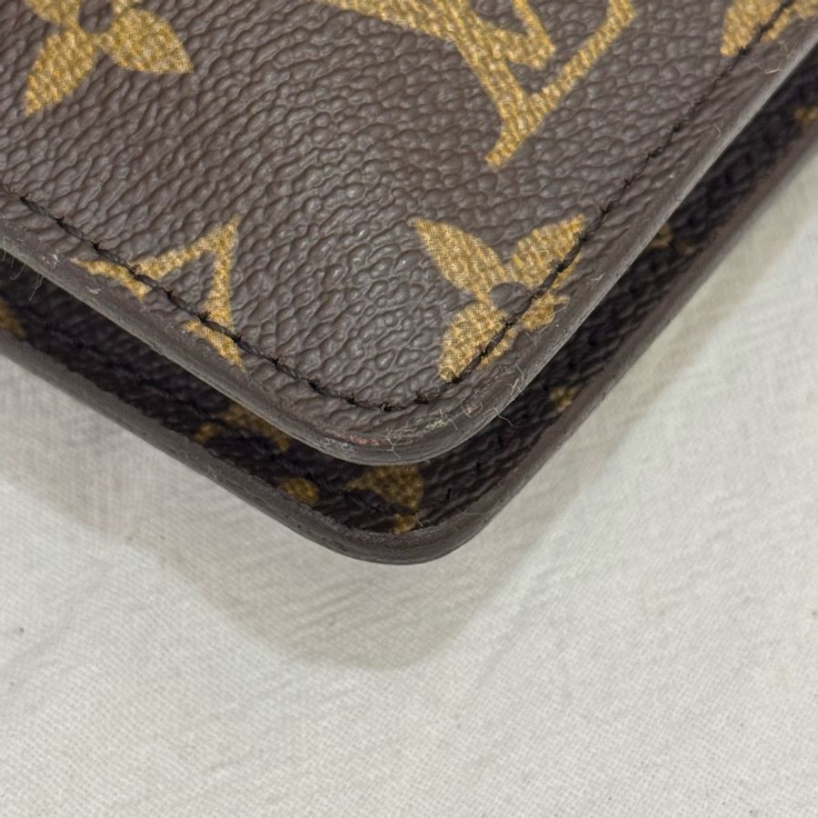 Louis Vuitton 雙面豆豆信封斜背包-10