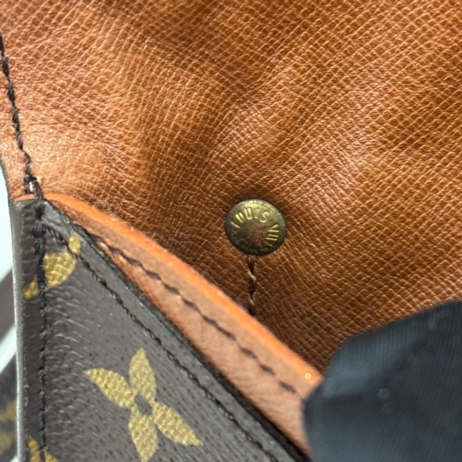 Louis Vuitton 雙面豆豆信封斜背包-25