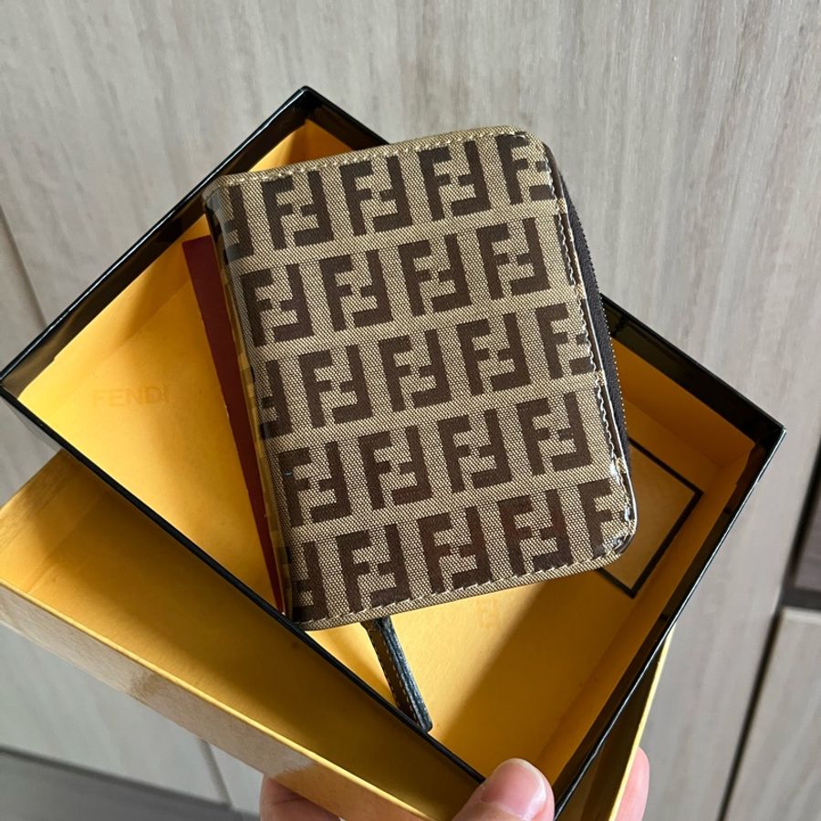 fendi Vintage 漆皮 短財 芬迪 有原盒-0