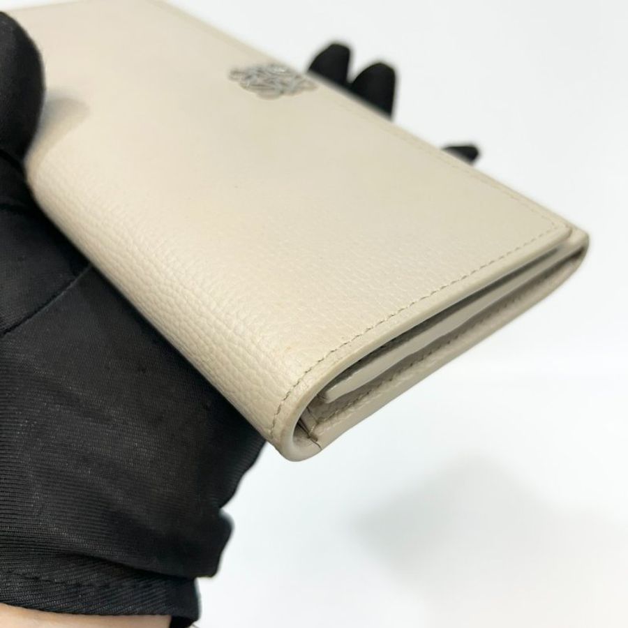 LOEWE沙色鵝卵石紋小牛皮Anagram銀釦下蓋長夾C821ACWX05-10