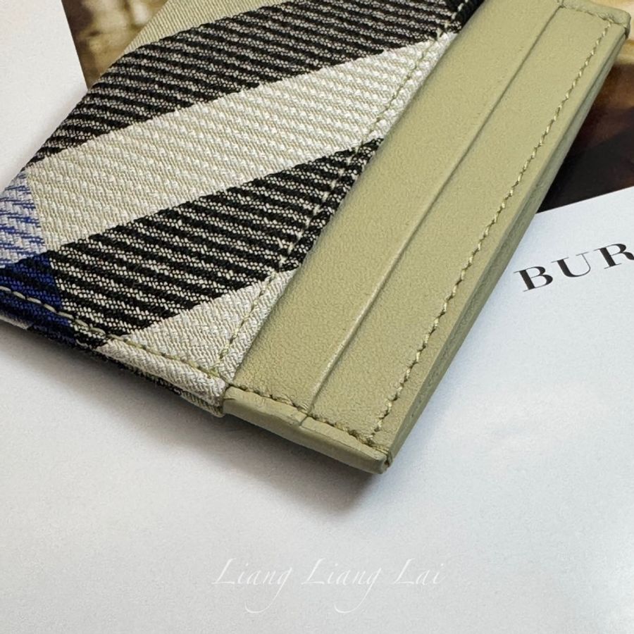 BURBERRY 經典卡其色斜格紋卡片夾|信用卡夾|悠遊卡夾-17