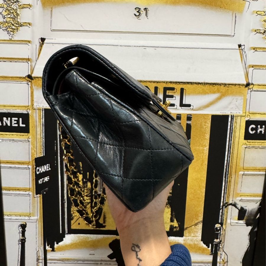 Chanel Vintage CF23-1