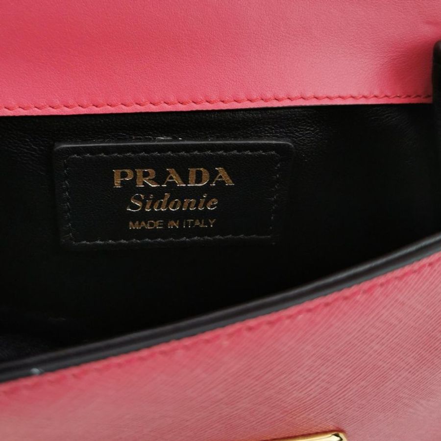 95❤Prada Sidonie 紅色牛皮插扣斜挎單肩包-7